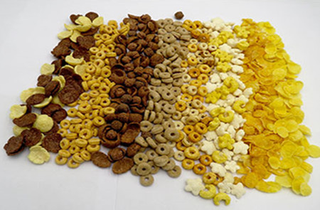 Proyecto de cereales para el desayuno / copos de maíz